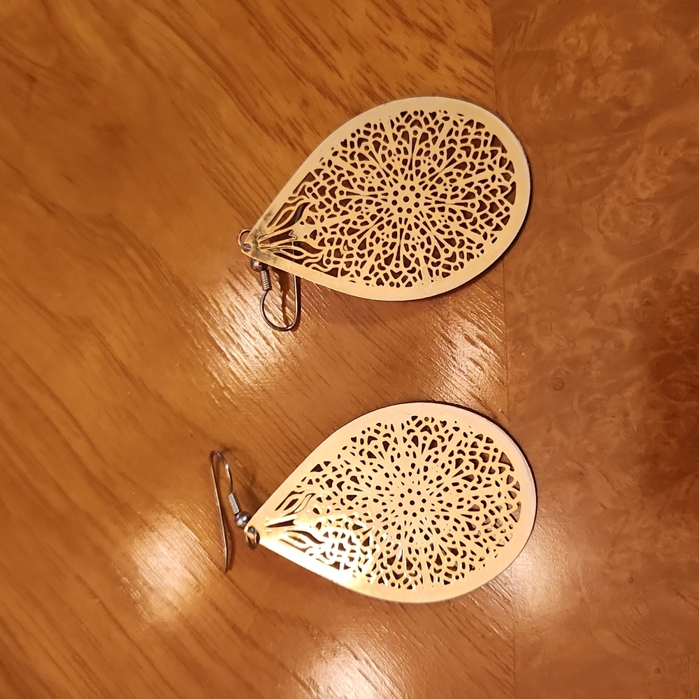Gold Earrings, GUC - Picture 2 of 4